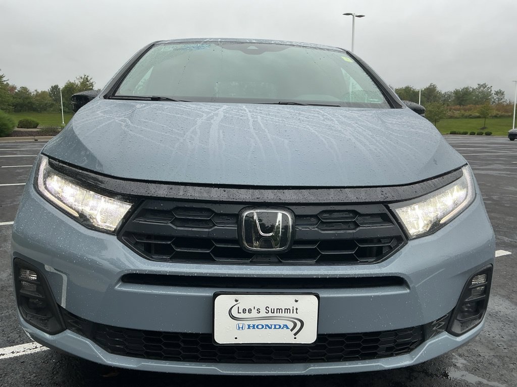 Used 2025 Honda Odyssey Sport-L image 16