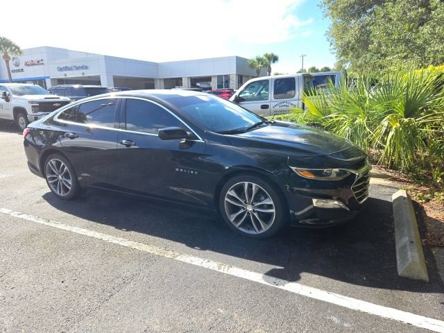 Used 2021 Chevrolet Malibu LT FWD image 1