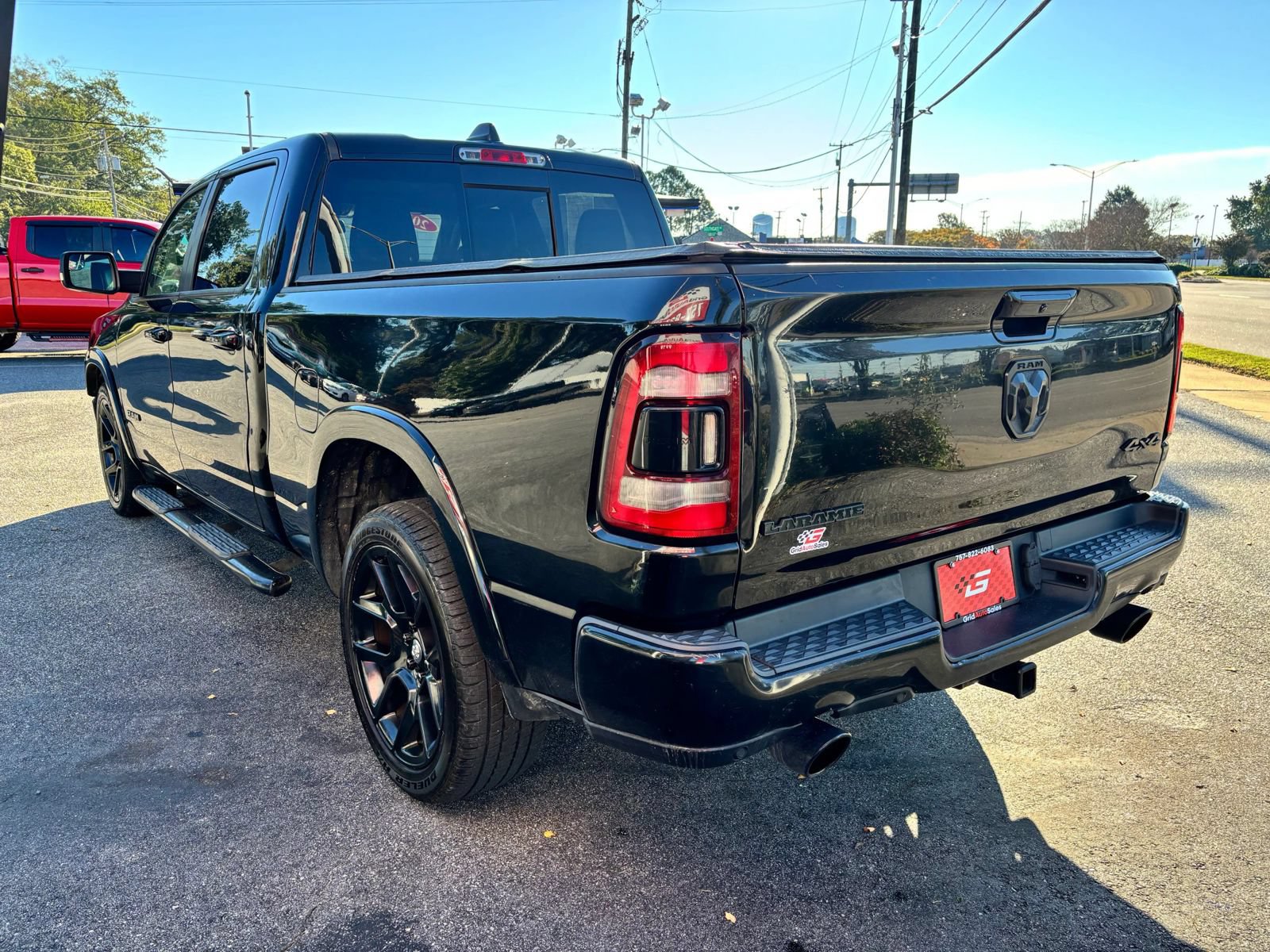Used 2019 RAM 1500 Laramie AWD/4WD image 6