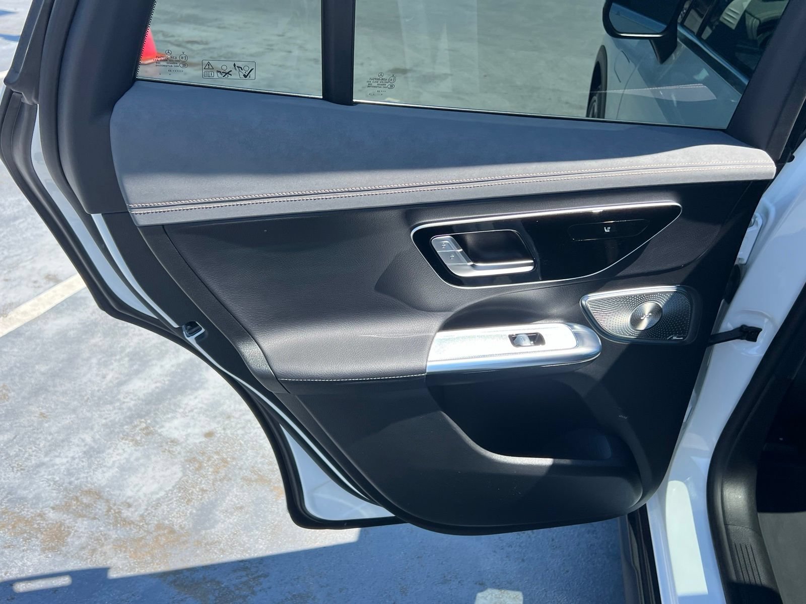 Used 2023 Mercedes-Benz EQE 500 4MATIC SUV image 17