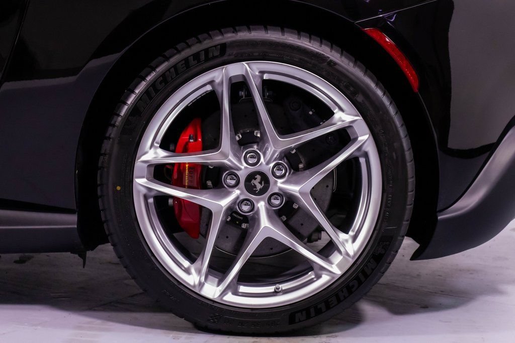Certified 2024 Ferrari Roma Spider RWD image 63