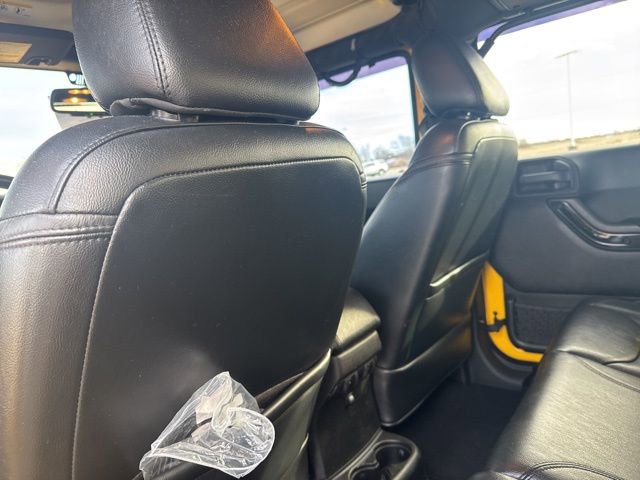 Used 2015 Jeep Wrangler Unlimited Sahara image 22