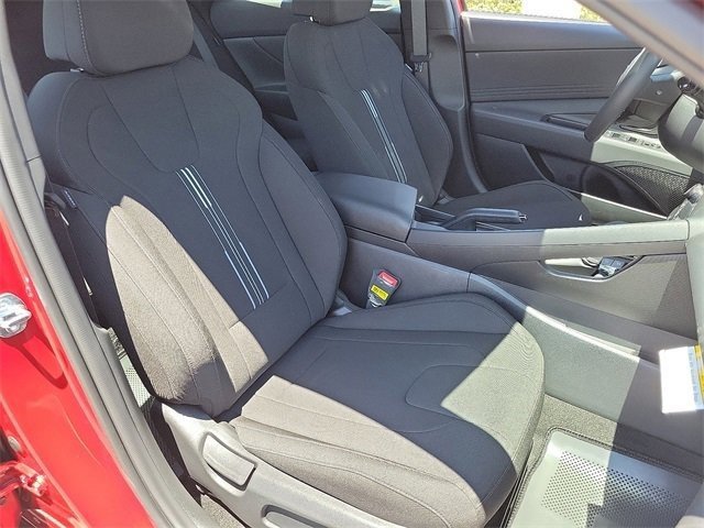 New 2025 Hyundai Elantra Sport image 14