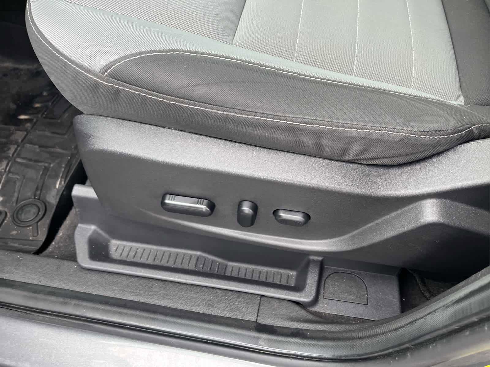 Used 2014 Ford Escape SE w/ Equipment Group 201A image 26