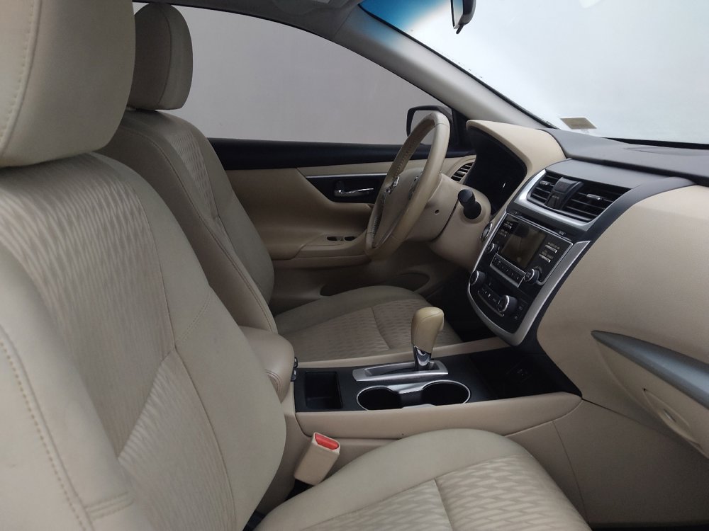 Used 2017 Nissan Altima 2.5 SV image 21