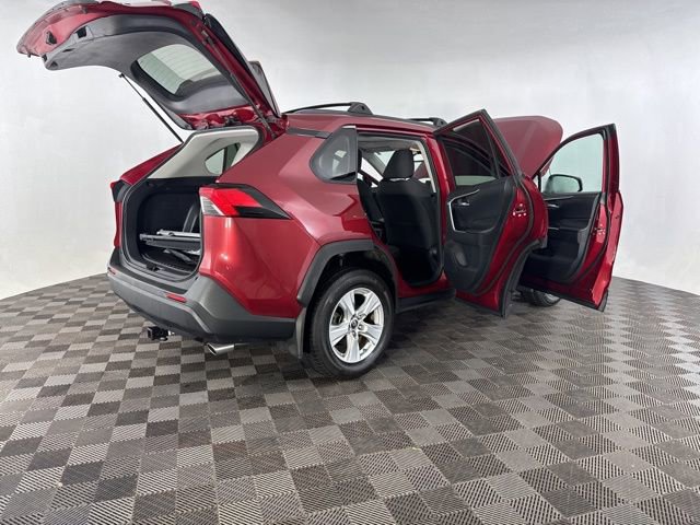 Used 2019 Toyota RAV4 XLE image 13