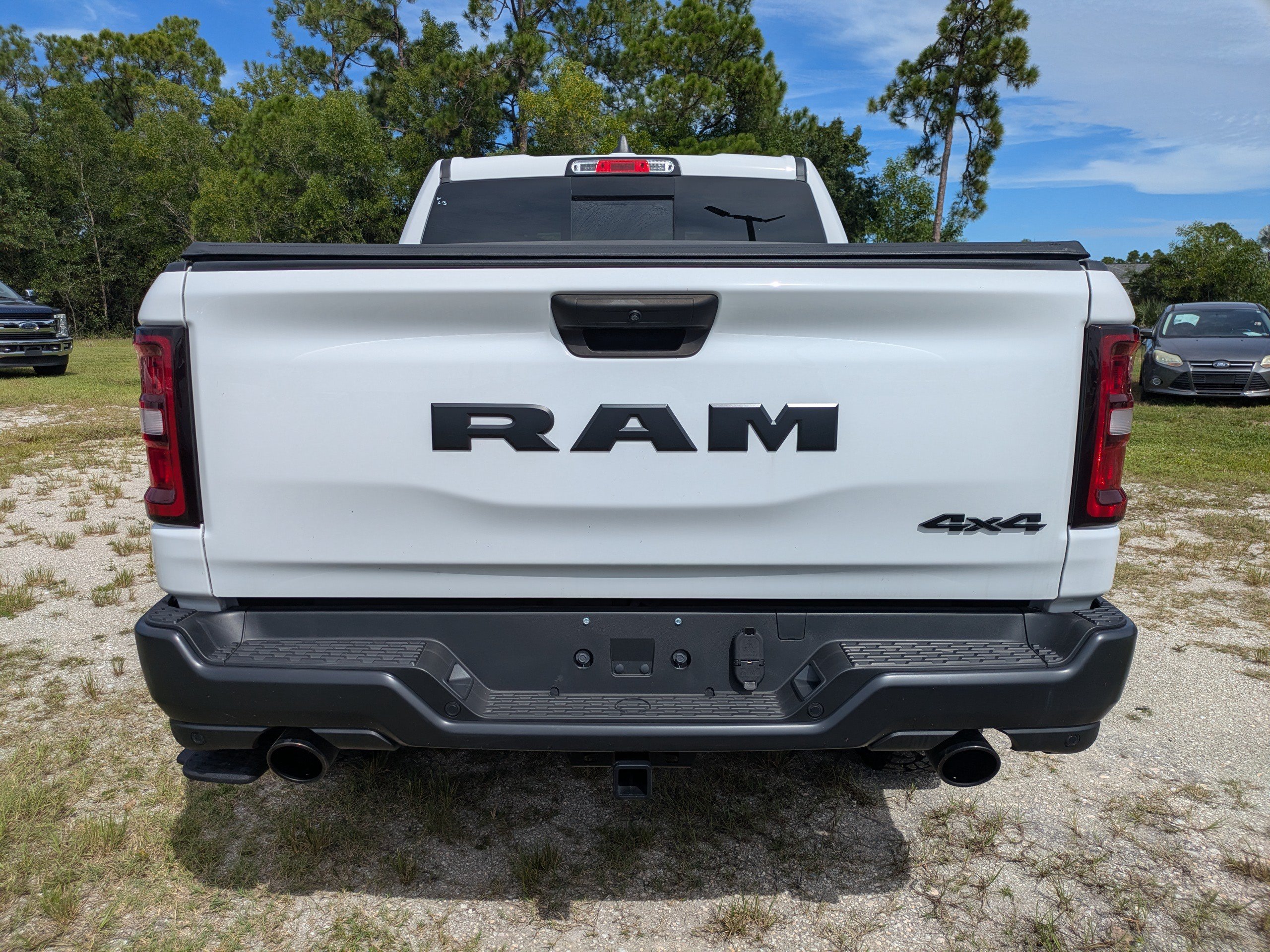 Used 2025 RAM 1500 Warlock AWD/4WD image 5