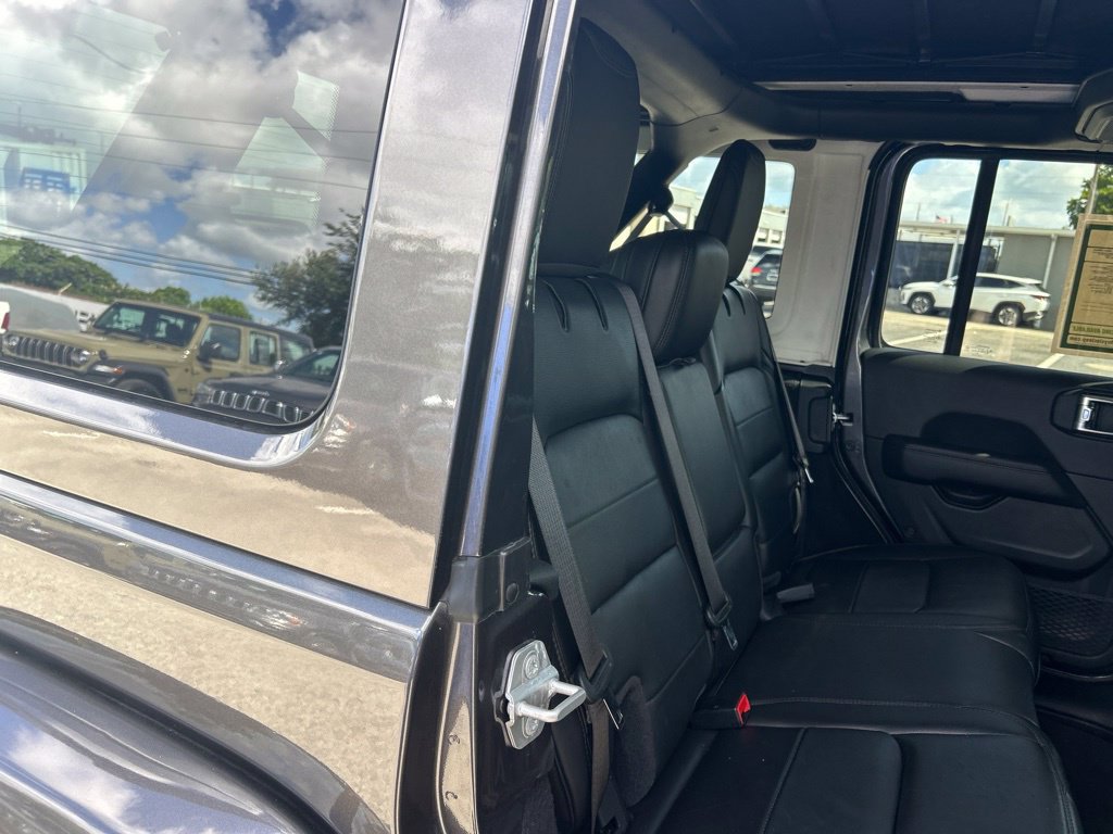 Certified 2021 Jeep Wrangler Unlimited Sahara AWD/4WD image 29