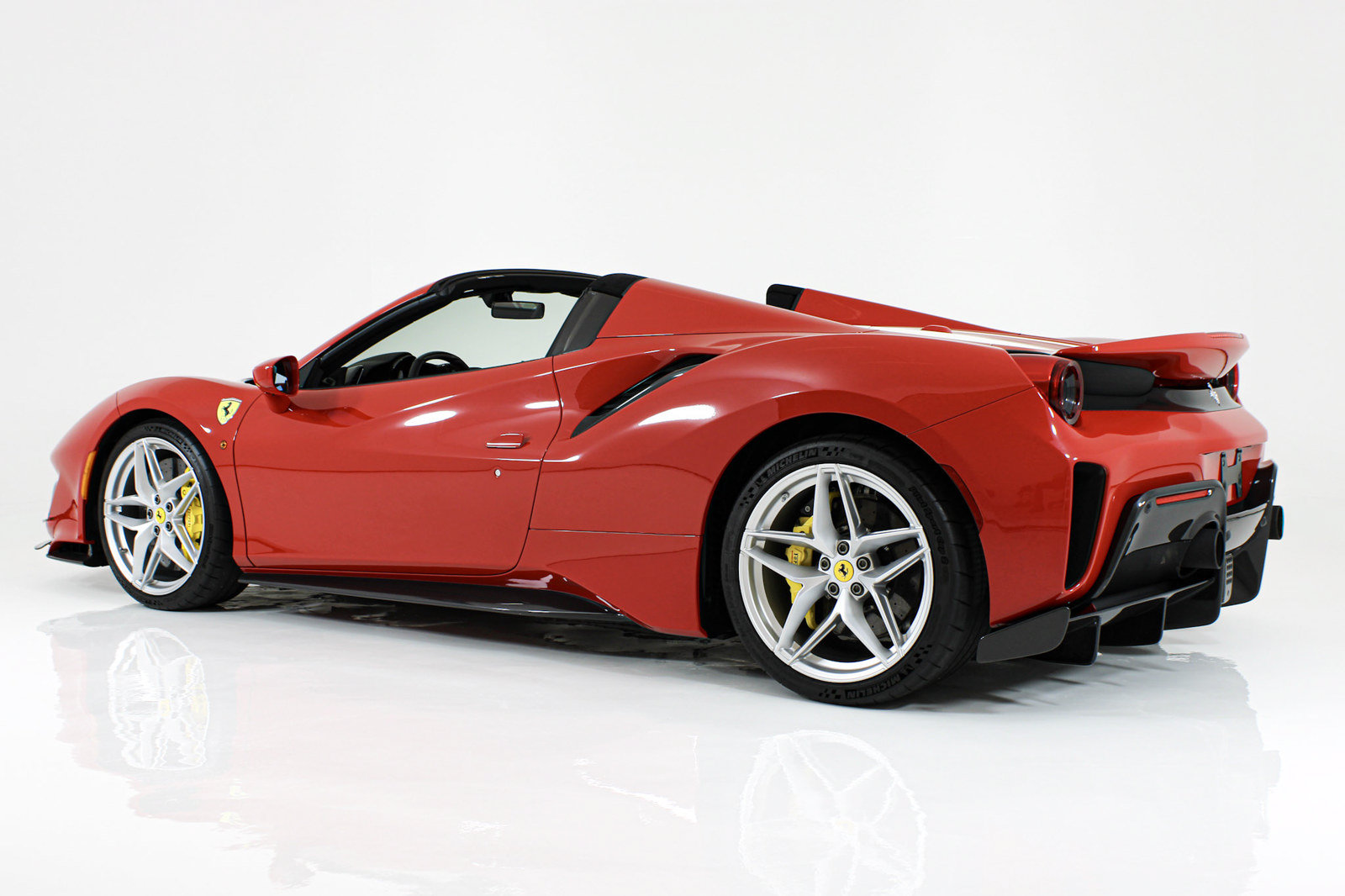 Certified 2019 Ferrari 488 Pista Spider RWD image 7