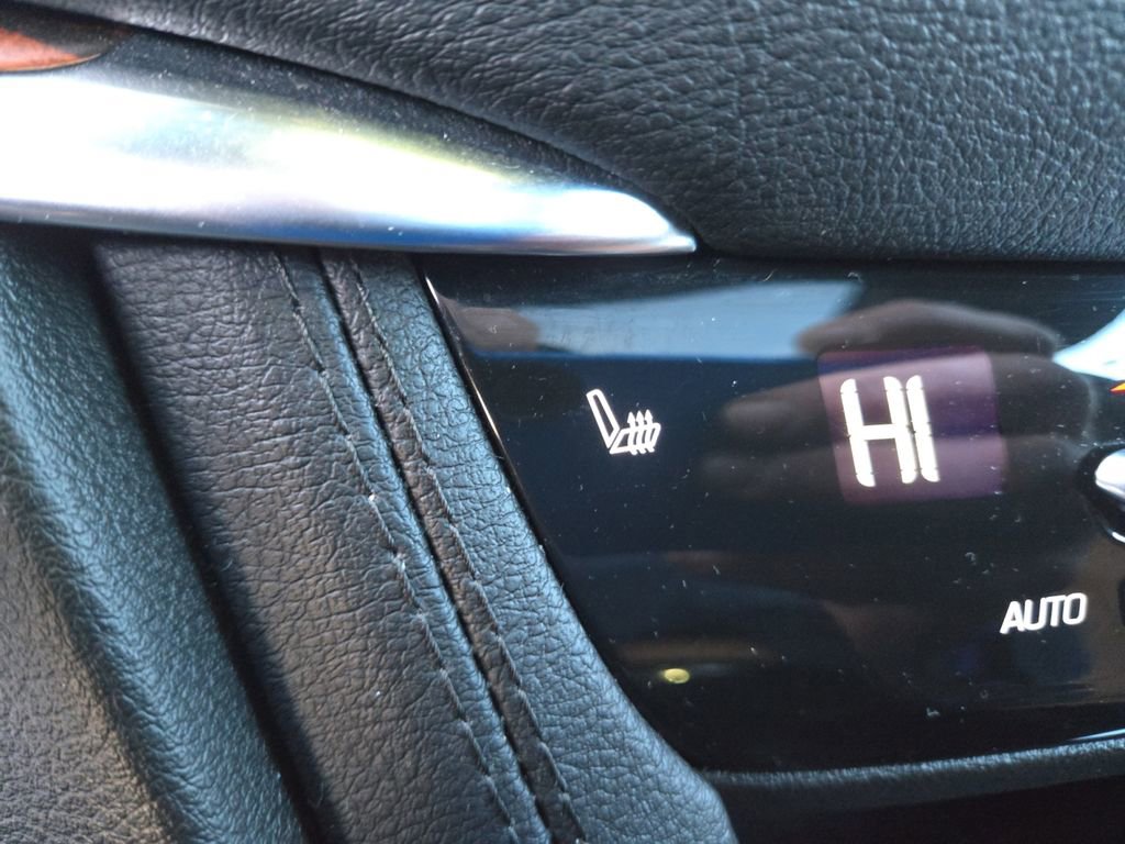 Certified 2023 Cadillac XT5 Premium Luxury w/ LPO, Floor Liner Package image 25