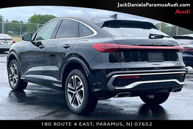Used 2025 Audi Q5 Premium Plus w/ Premium Plus AWD/4WD image 10