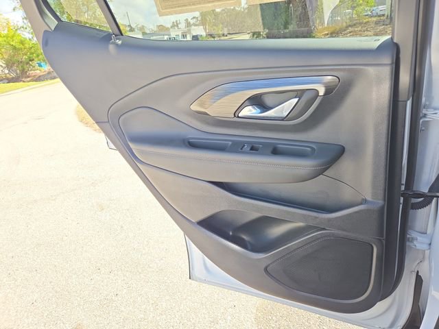 Certified 2023 GMC Terrain SLE w/ Driver Convenience Package image 10