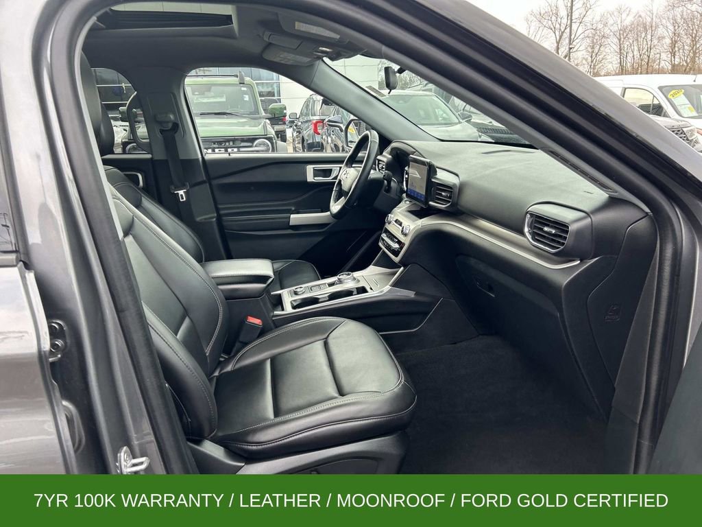 Certified 2022 Ford Explorer XLT w/ Equipment Group 202A image 19