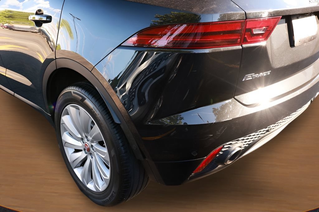 Used 2019 Jaguar E-PACE SE AWD/4WD image 10