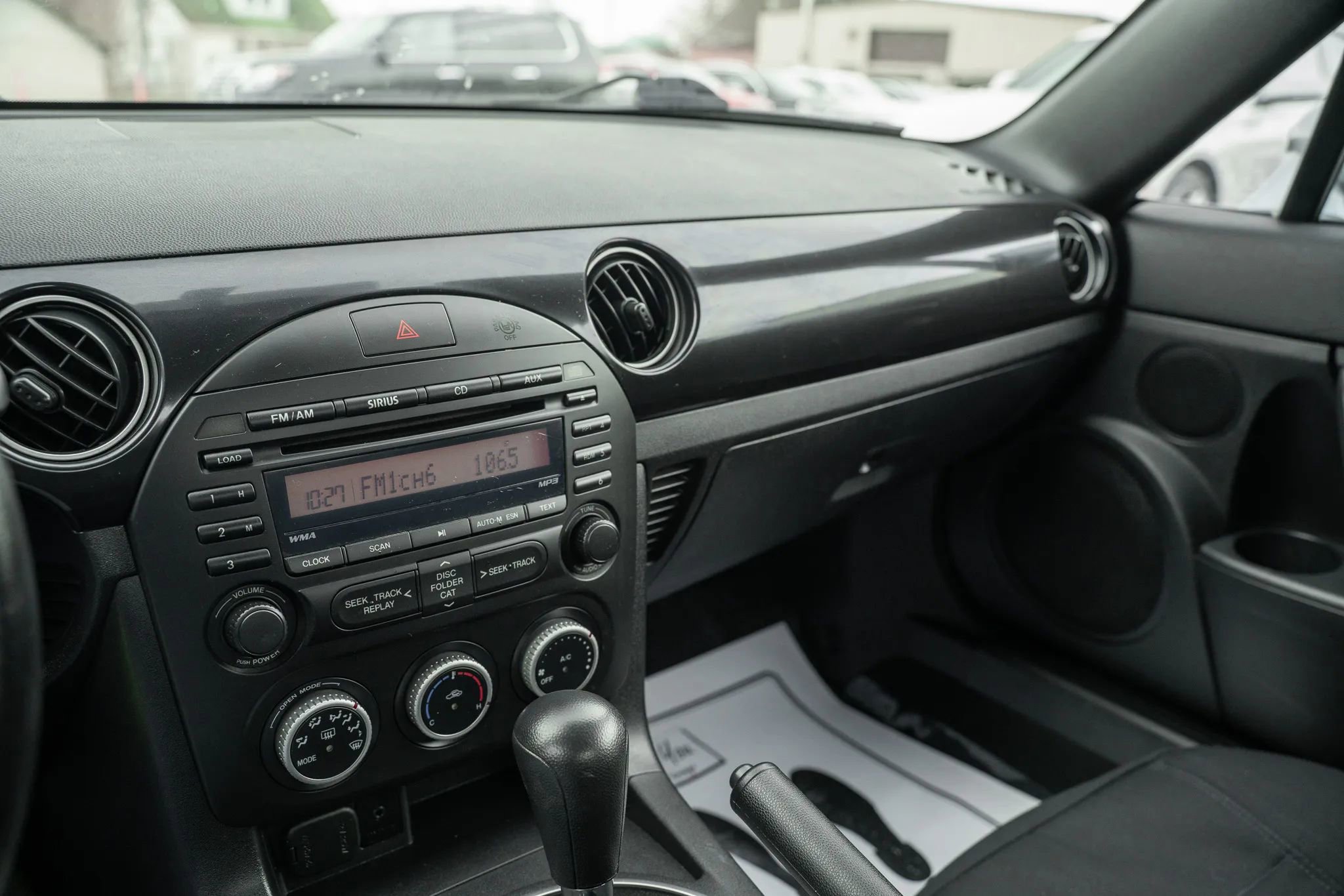 Used 2013 MAZDA MX-5 Miata Sport image 18