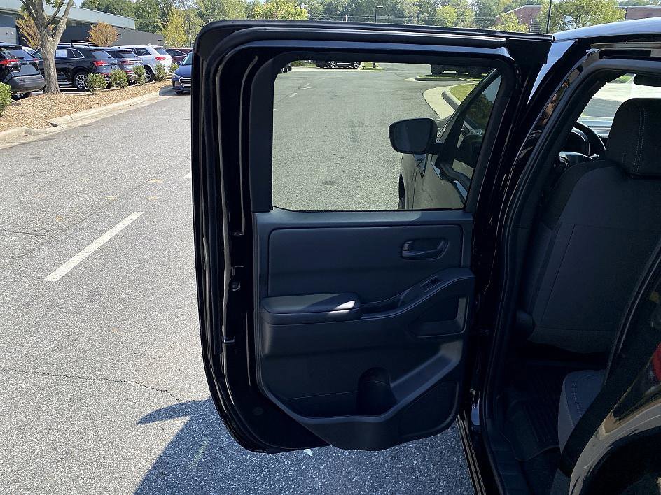 New 2026 Nissan Frontier SV RWD image 15