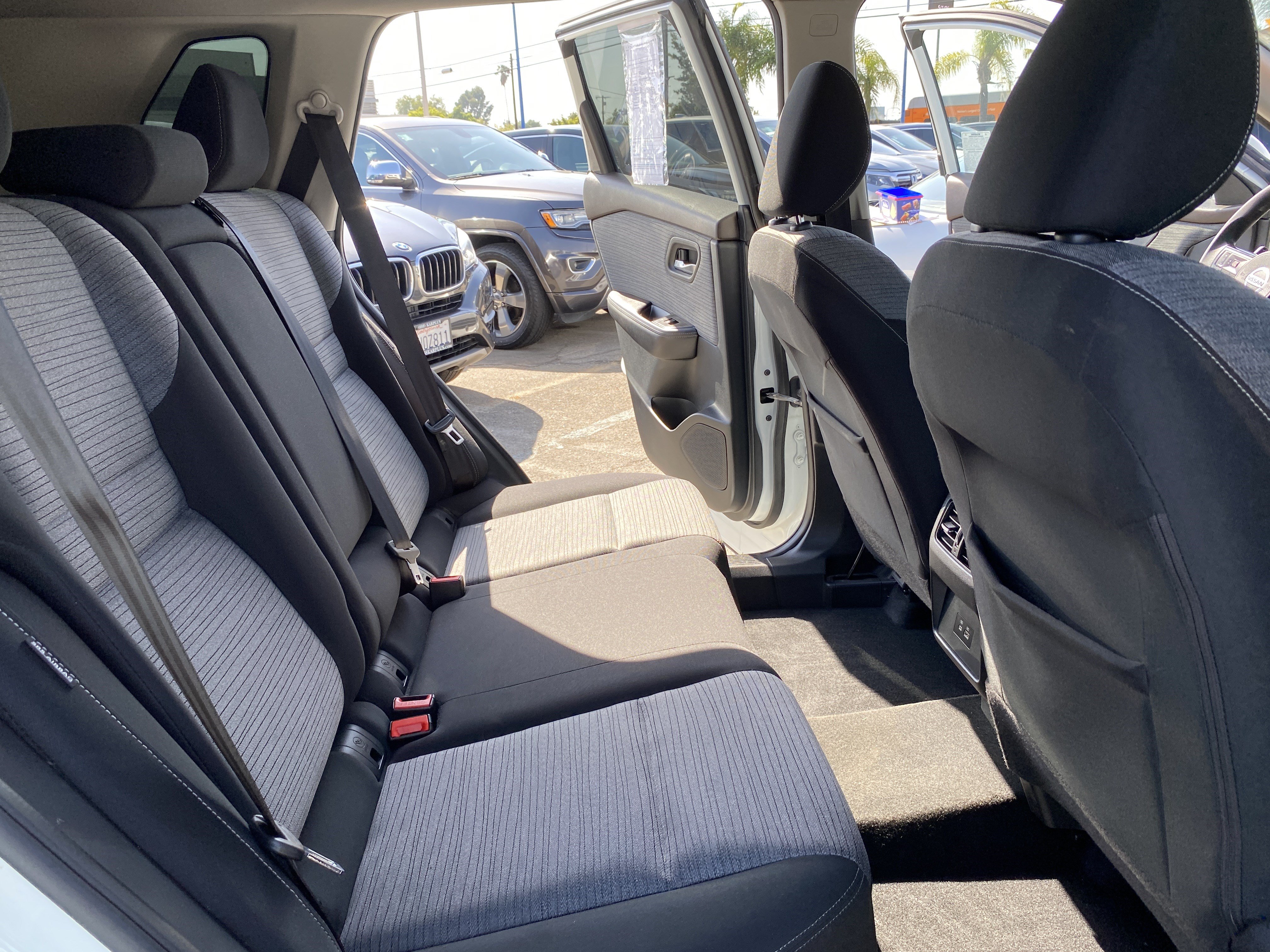 Used 2021 Nissan Rogue SV FWD image 19