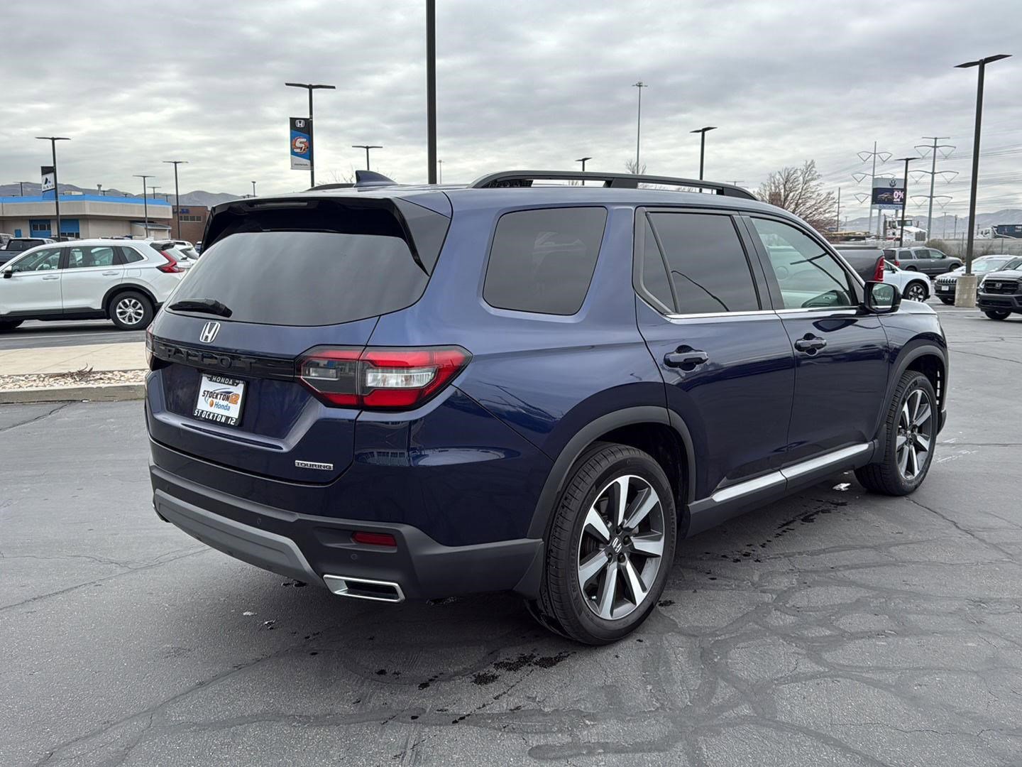 Certified 2023 Honda Pilot Touring image 8