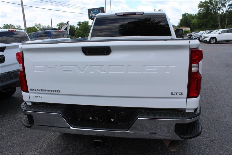 Used 2021 Chevrolet Silverado 2500 LTZ AWD/4WD image 6