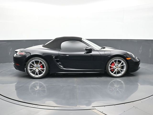 Certified 2025 Porsche 718 Boxster S RWD image 23
