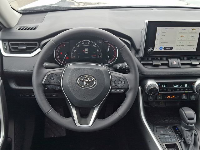 Used 2023 Toyota RAV4 XLE w/ Convenience Package image 11