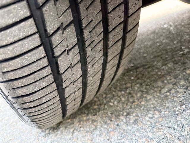 Used 2023 Porsche Macan Turbo image 41