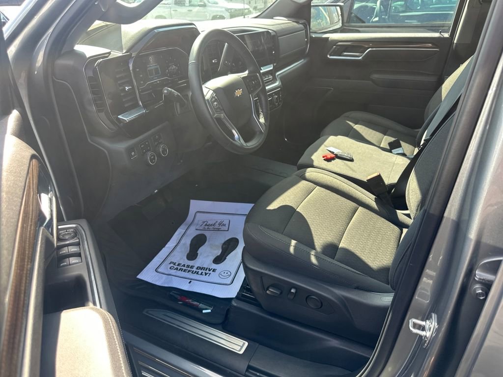 New 2025 Chevrolet Silverado 1500 LT image 9