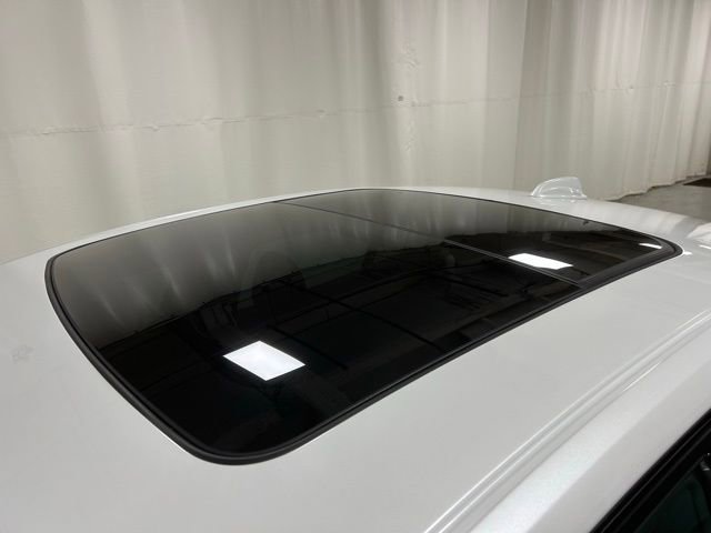 Certified 2023 Volvo S60 B5 Plus w/ Climate Package image 5