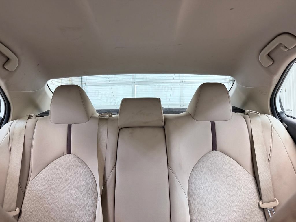 Used 2020 Toyota Camry LE FWD image 15