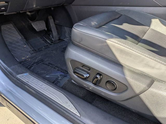 Used 2025 Lexus RX 450h AWD w/ Convenience Package image 16