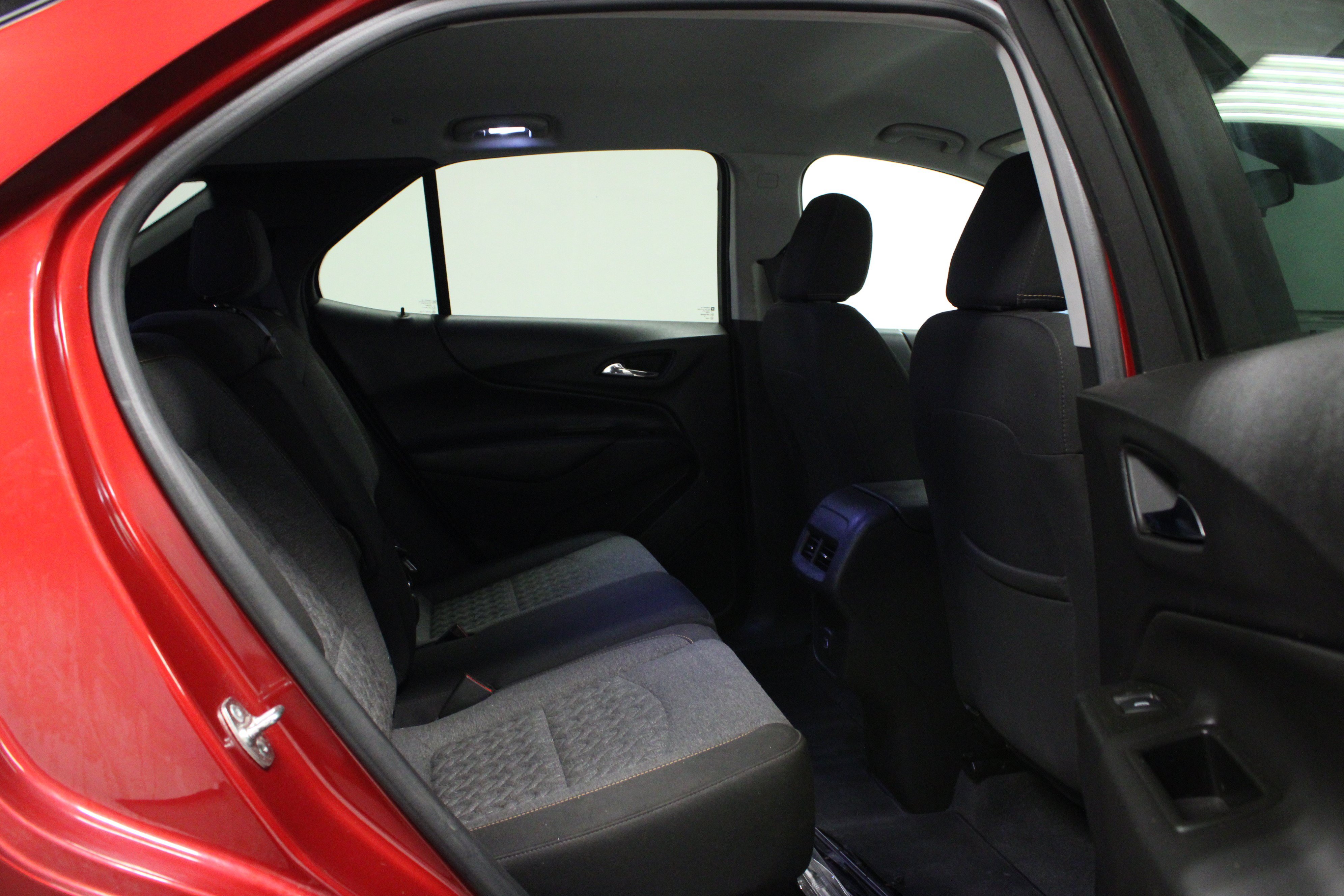 Used 2024 Chevrolet Equinox LT AWD/4WD image 15