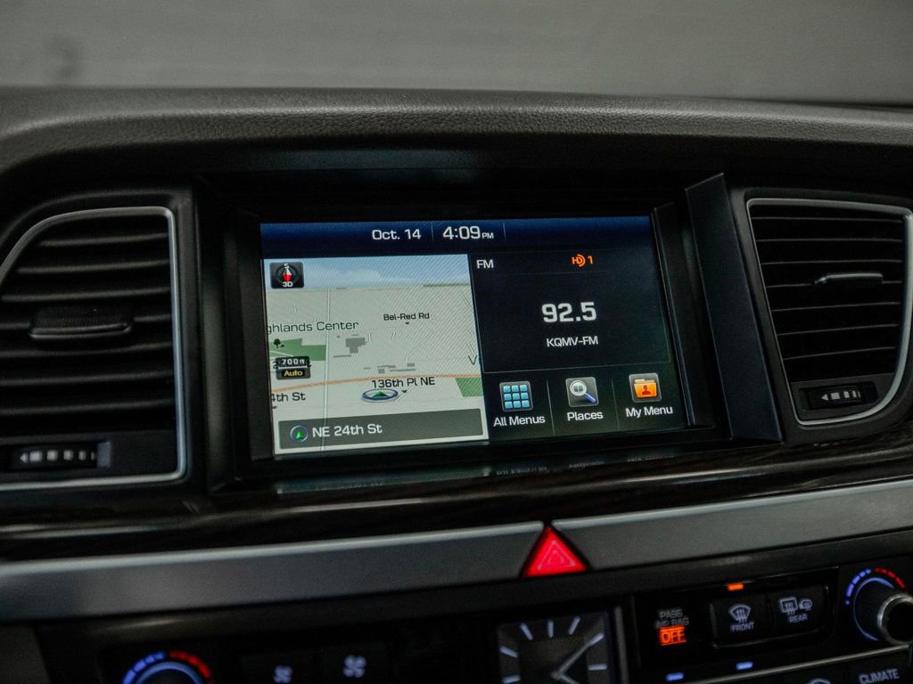 Used 2017 Genesis G80 3.8 image 17