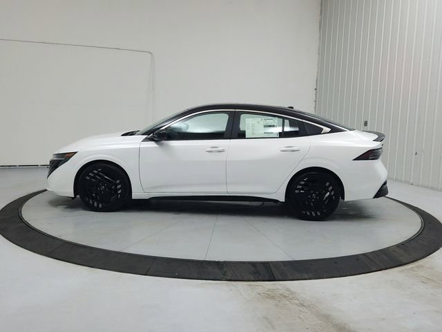 New 2026 Nissan Sentra SR w/ Floor Mat Package image 4