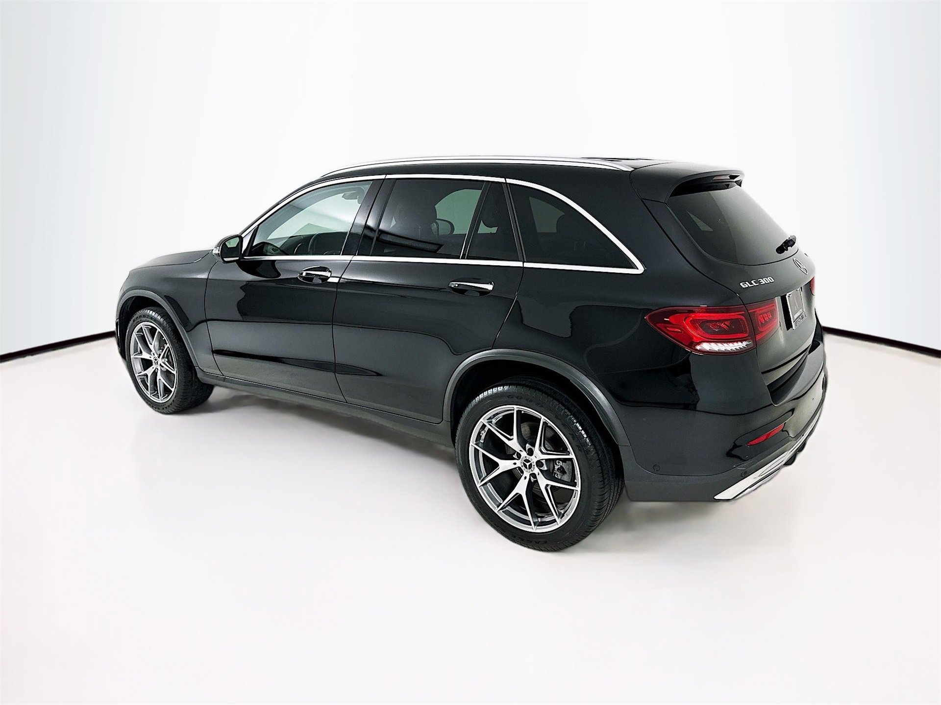 Used 2022 Mercedes-Benz GLC 300 4MATIC image 6