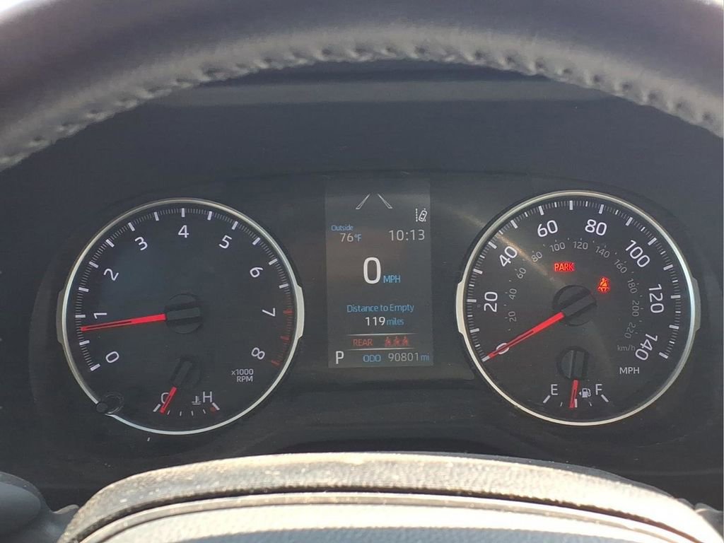 Used 2021 Toyota RAV4 XLE Premium image 12