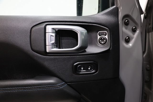 Used 2022 Jeep Wrangler Unlimited Rubicon 4xe w/ Dual Top Group AWD/4WD image 20