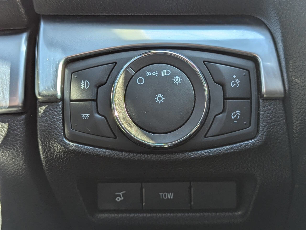 Used 2019 Ford Explorer Sport w/ Equipment Group 401A image 27