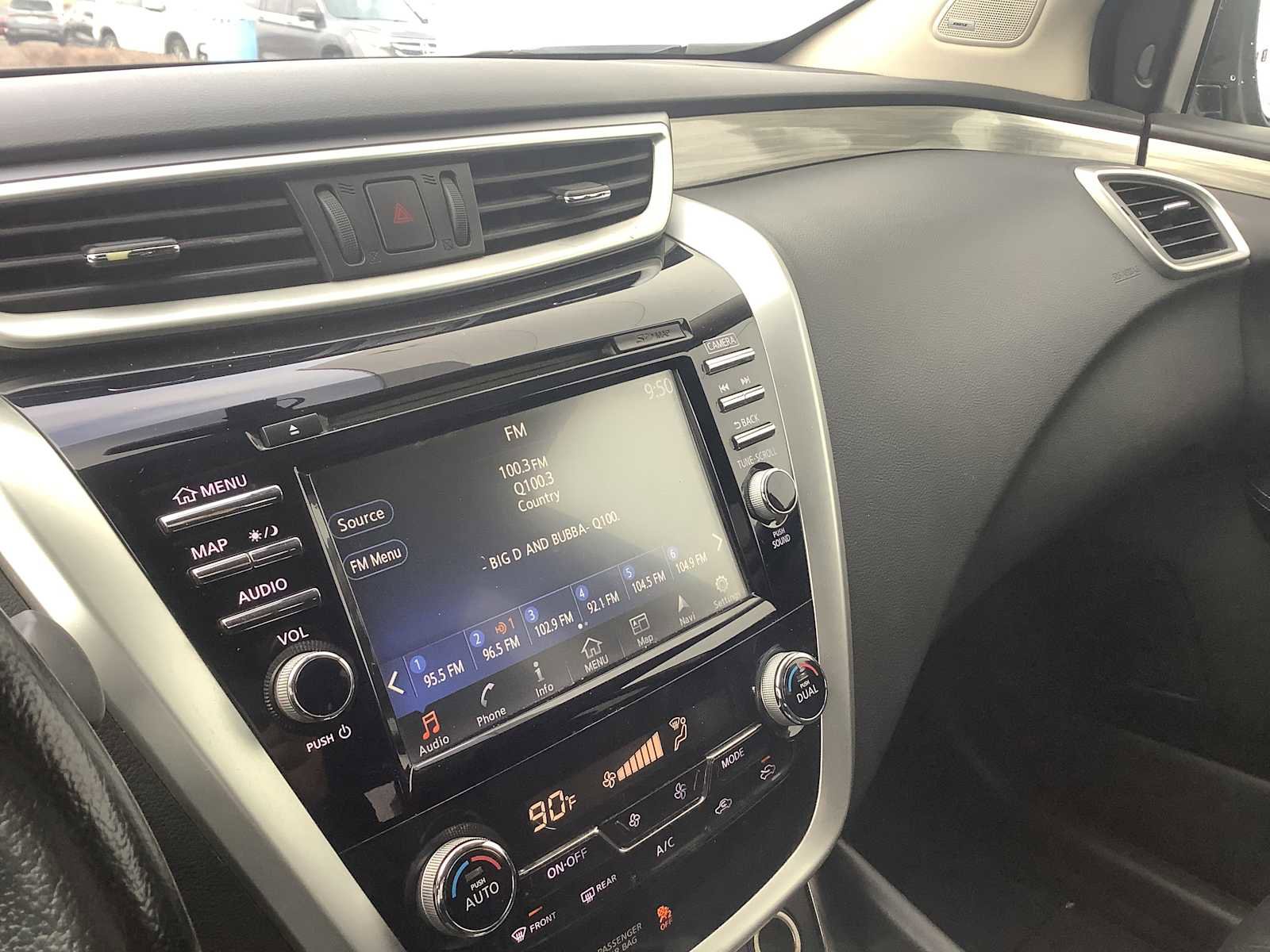 Used 2018 Nissan Murano SL w/ Moonroof Package image 17