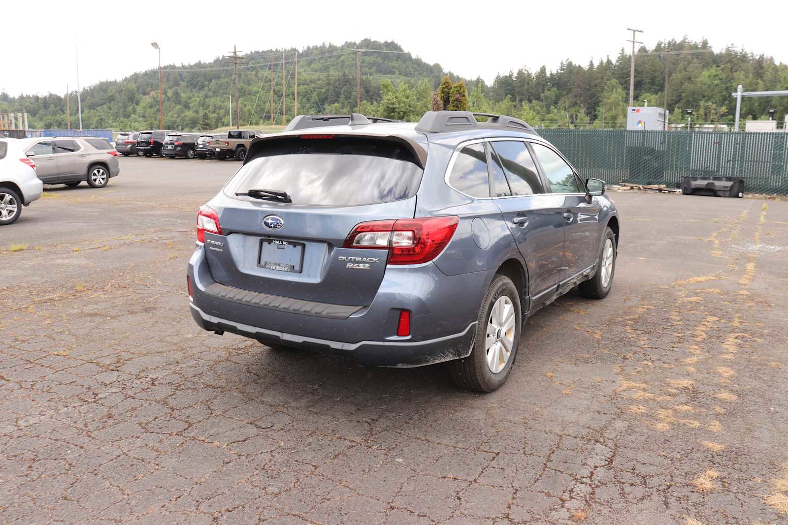 Used 2017 Subaru Outback 2.5i Premium AWD/4WD image 5