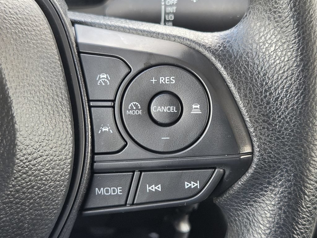 Used 2026 Toyota Corolla LE FWD image 22