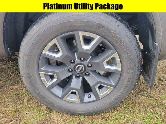 Used 2024 Nissan Titan Platinum Reserve w/ Moonroof Package image 7