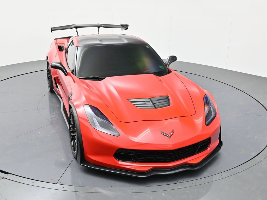 Used 2015 Chevrolet Corvette Z06 w/ 3LZ Preferred Equipment Group image 33