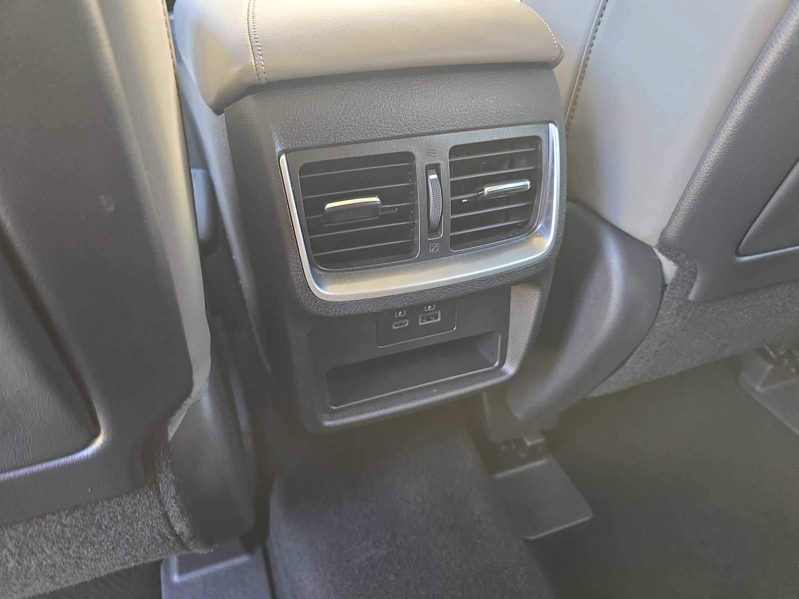 Used 2023 INFINITI QX50 Luxe FWD image 18