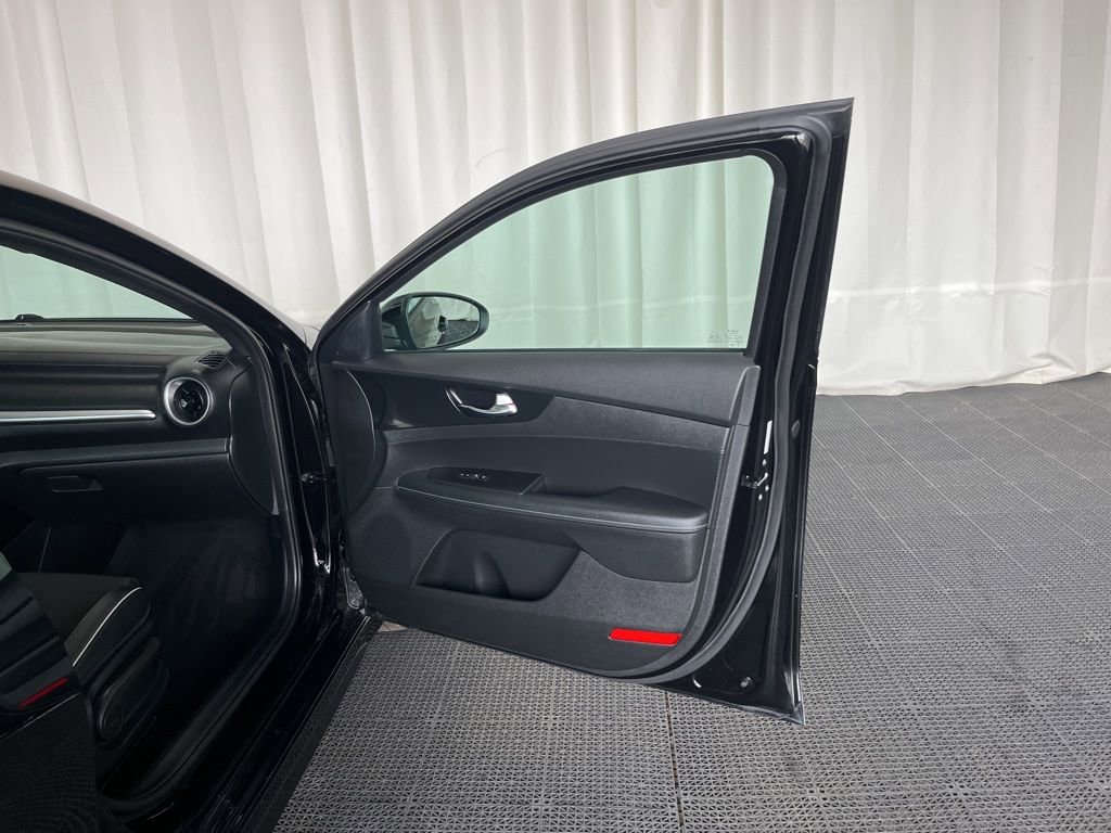 Used 2022 Kia Forte GT-Line w/ GT-Line Technology Package image 19