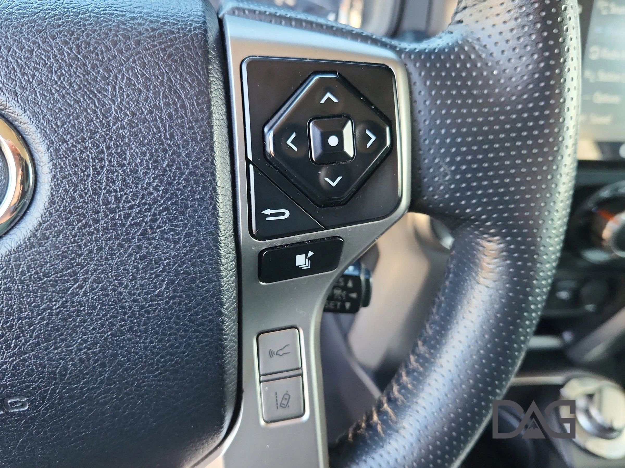 Used 2024 Toyota 4Runner SR5 Premium image 33