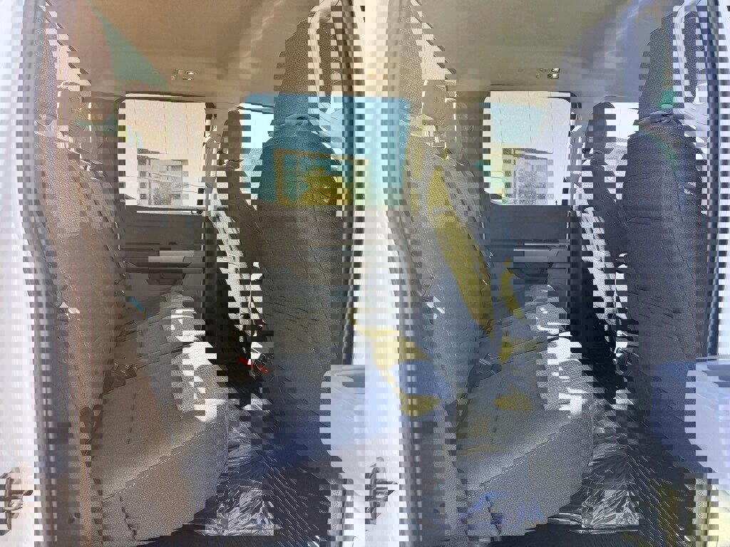 New 2026 Ford F250 XLT w/ FX4 Off-Road Package image 16