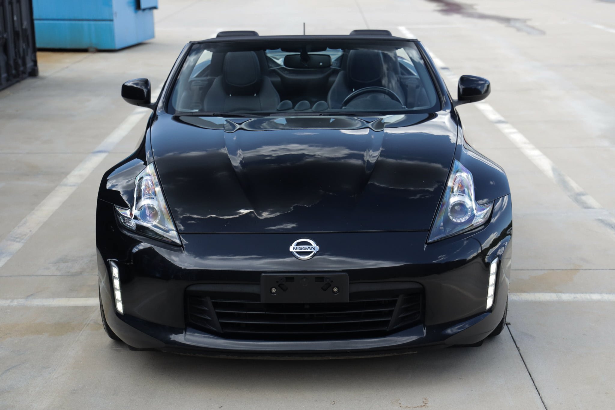 Used 2019 Nissan 370Z Touring RWD image 23