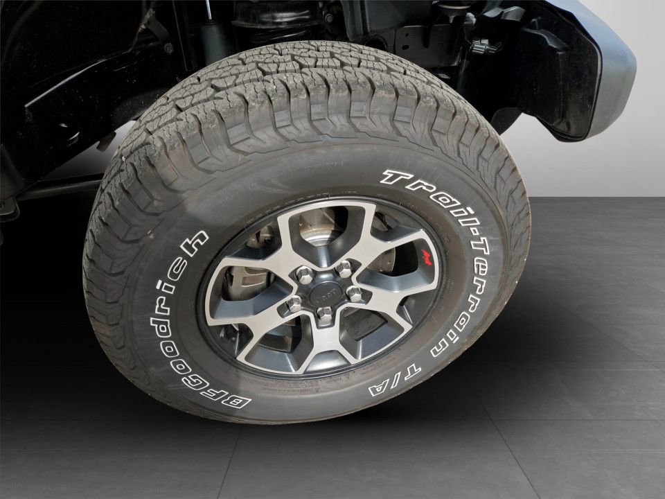 Used 2022 Jeep Wrangler Unlimited Sport image 34