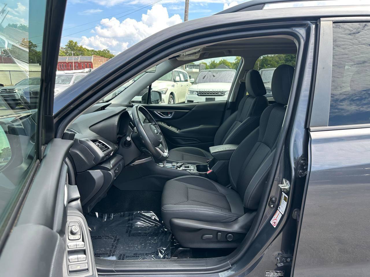 Used 2020 Subaru Forester Premium AWD/4WD image 14