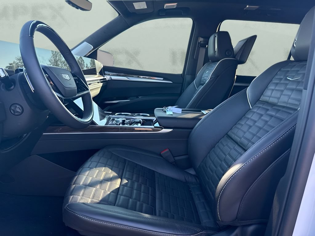 Used 2026 Cadillac Escalade ESV Platinum Sport w/ LPO, Floor Liner Package AWD/4WD image 12